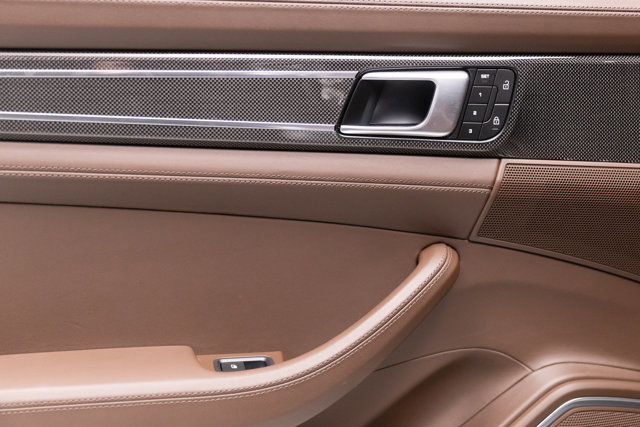 Used 2023 Porsche Panamera 4S Executive image 57