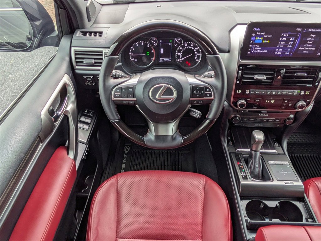 Used 2023 Lexus GX 460 Luxury w/ Accessory Package image 16