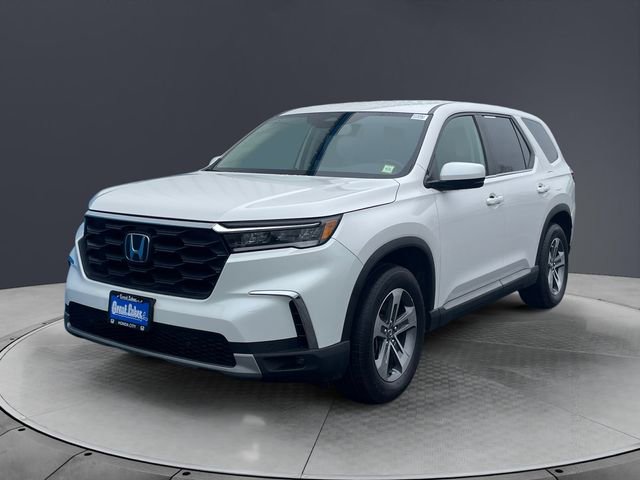 Used 2025 Honda Pilot EX-L image 7