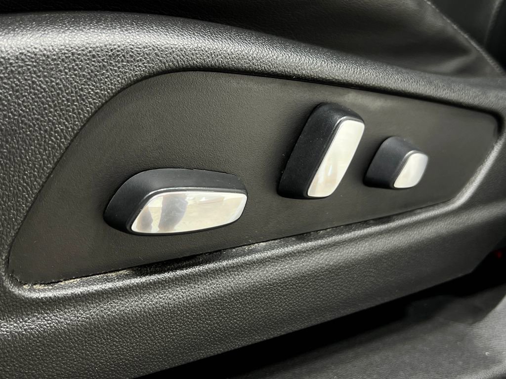 Used 2021 Cadillac XT6 Premium Luxury image 17