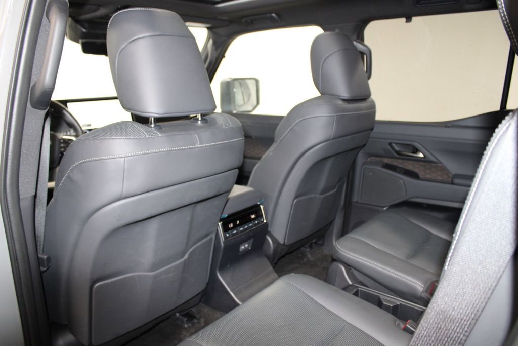 Used 2024 Lexus GX 550 AWD/4WD image 28