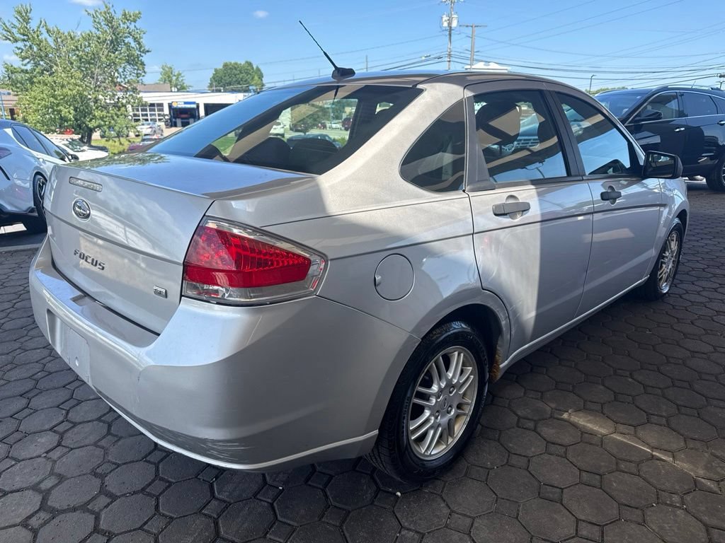 Used 2011 Ford Focus SE w/ 201A Rapid Spec Order Code FWD image 6