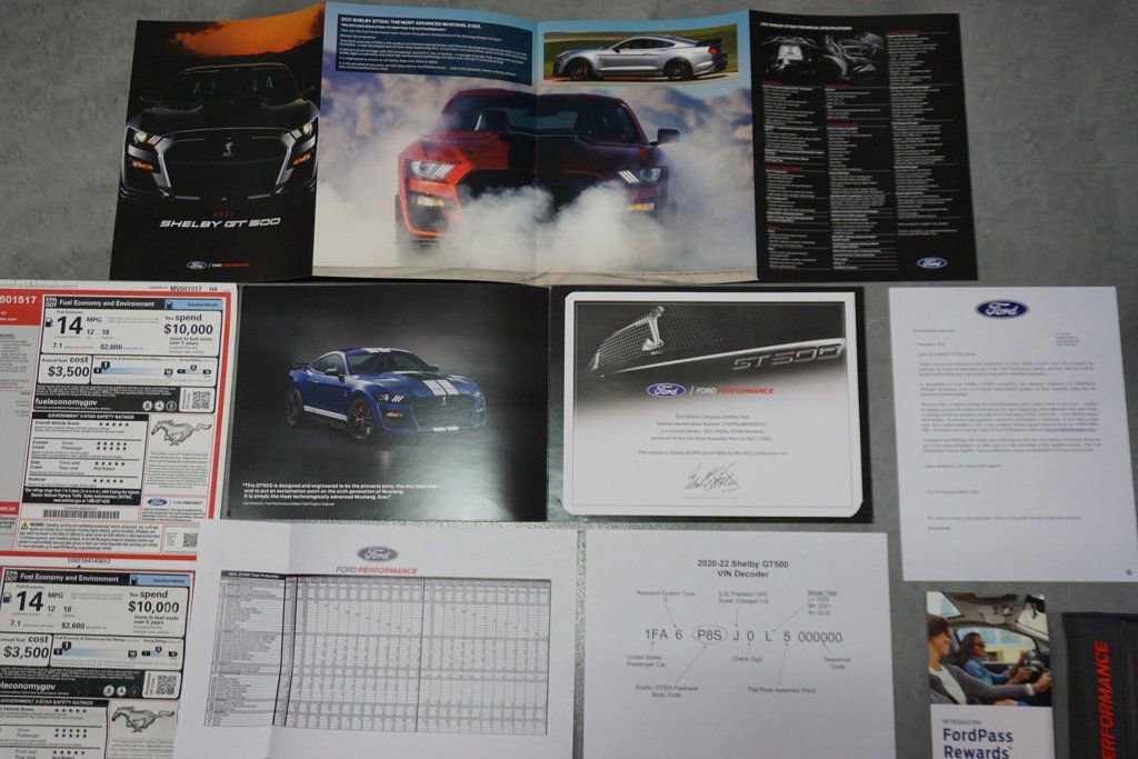 Used 2021 Ford Mustang Shelby GT500 w/ Carbon Fiber Track Pack RWD image 84