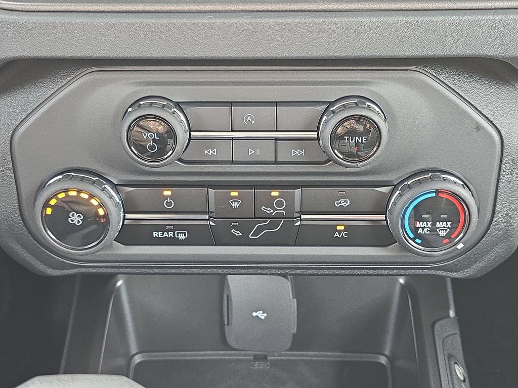 New 2025 Ford Bronco 2-Door image 28