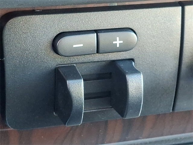 Used 2015 Ford F250 Lariat w/ Lariat Ultimate Package image 27