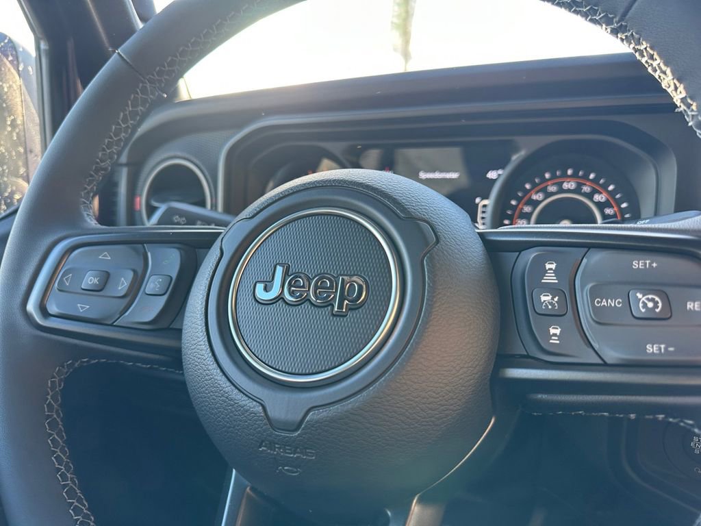 New 2026 Jeep Wrangler Unlimited Rubicon AWD/4WD image 25