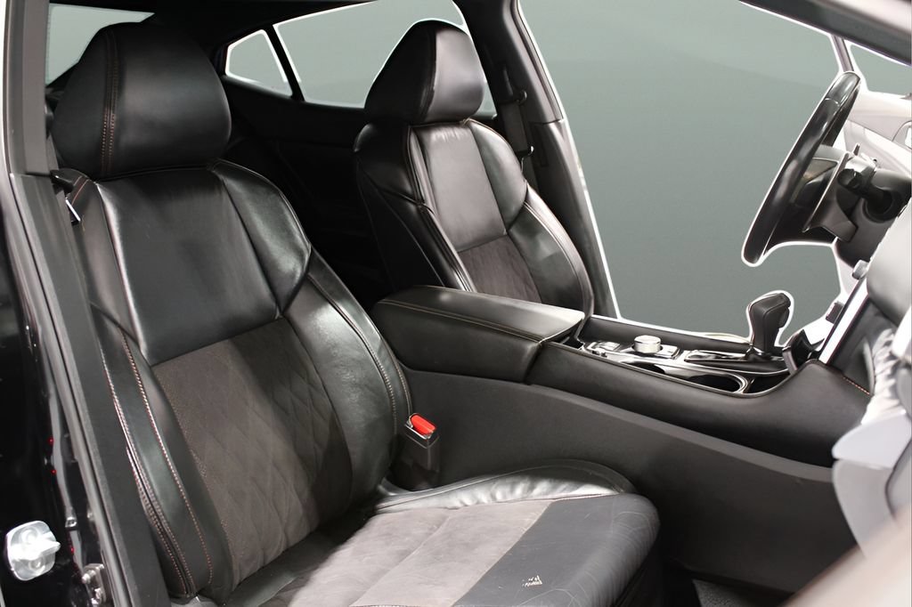 Used 2021 Nissan Maxima SR w/ Sport Mat Group FWD image 21