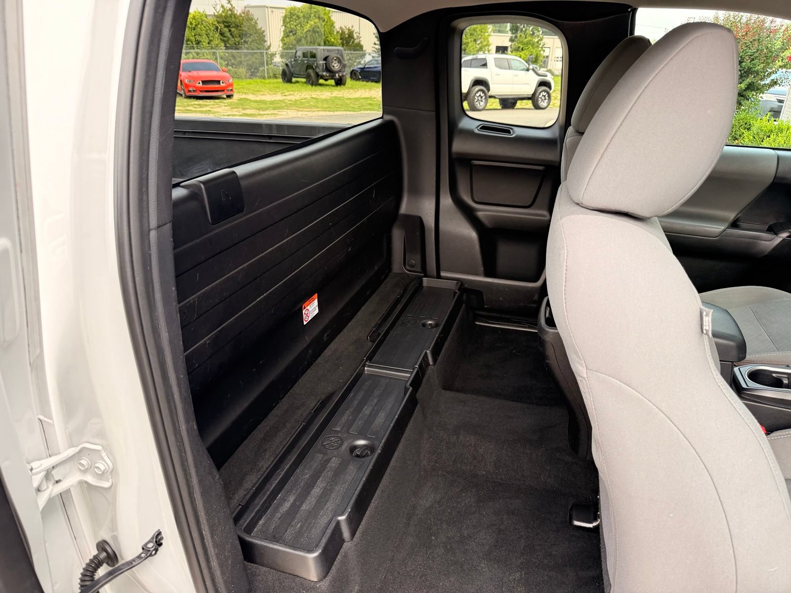 Used 2020 Toyota Tacoma SR RWD image 19