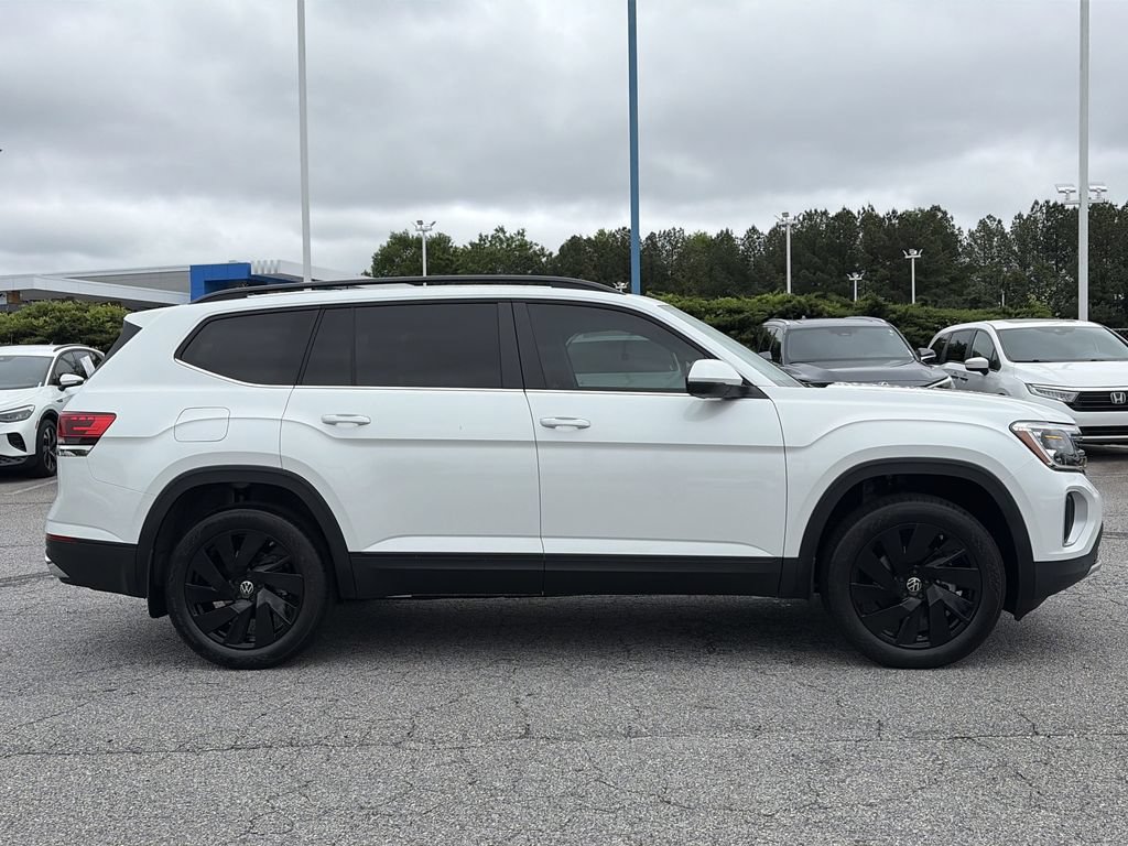 Certified 2026 Volkswagen Atlas SE FWD image 8