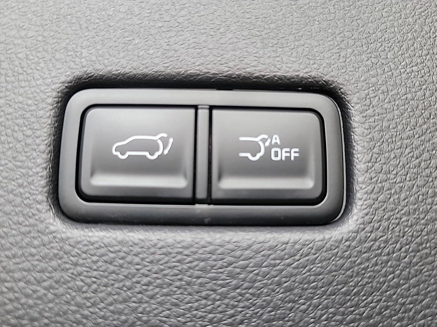 Certified 2026 Kia Carnival EX FWD image 8