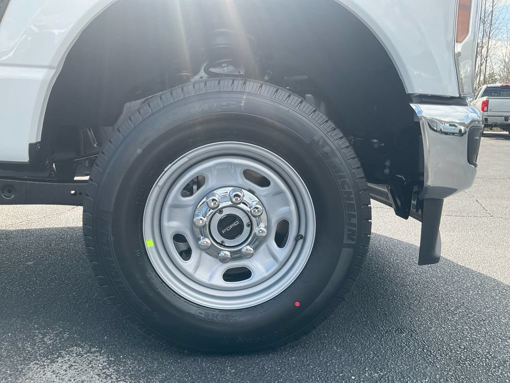 New 2026 Ford F250 XL AWD/4WD image 10