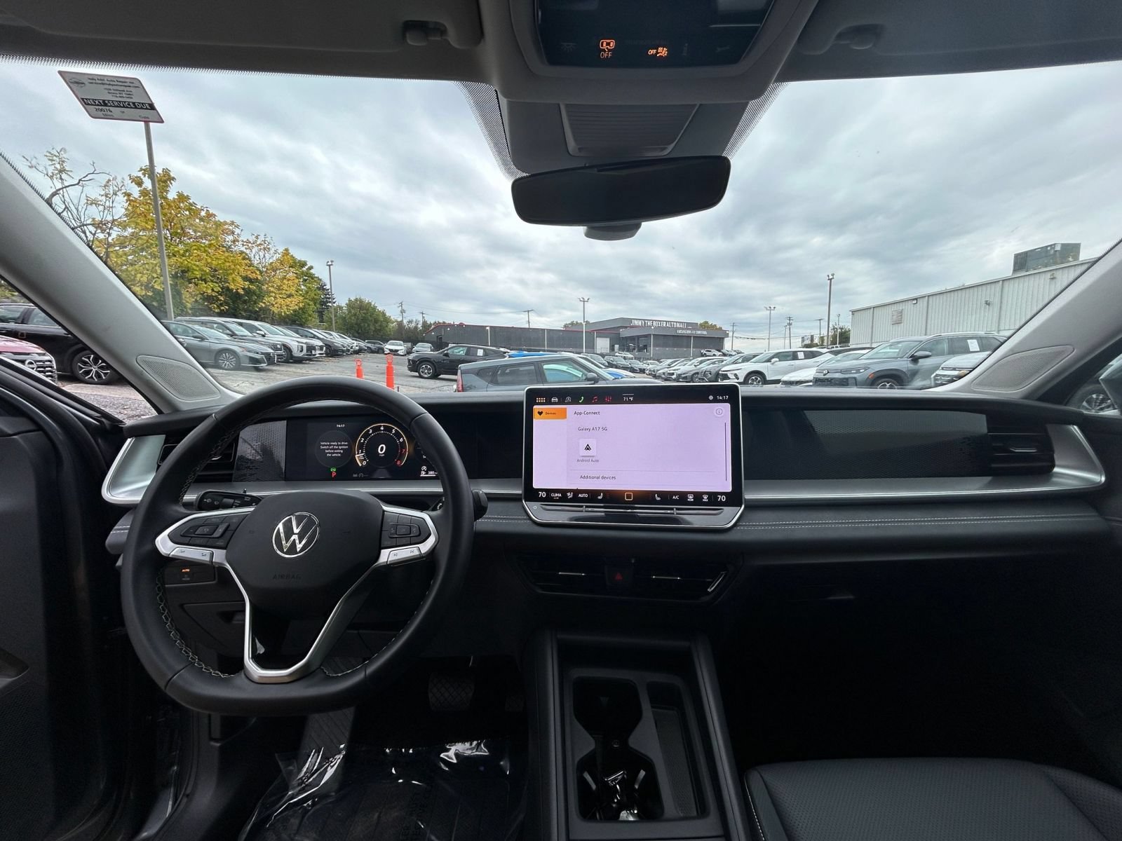 Used 2026 Volkswagen Tiguan SE AWD/4WD image 28