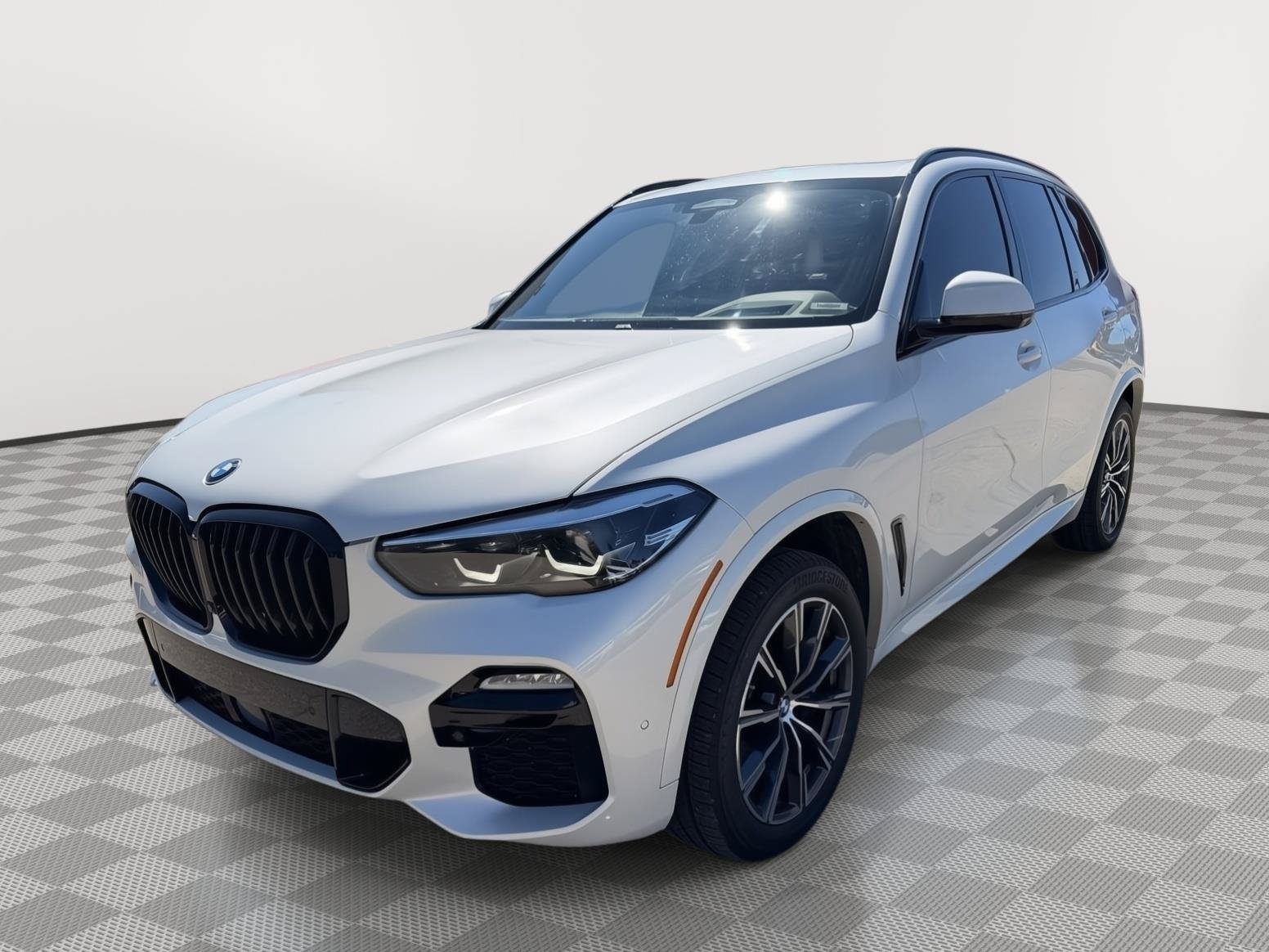Used 2021 BMW X5 M50i w/ Dynamic Handling Package AWD/4WD image 3
