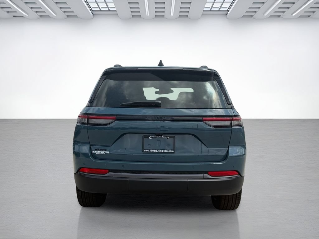 New 2026 Jeep Grand Cherokee Limited RWD image 4