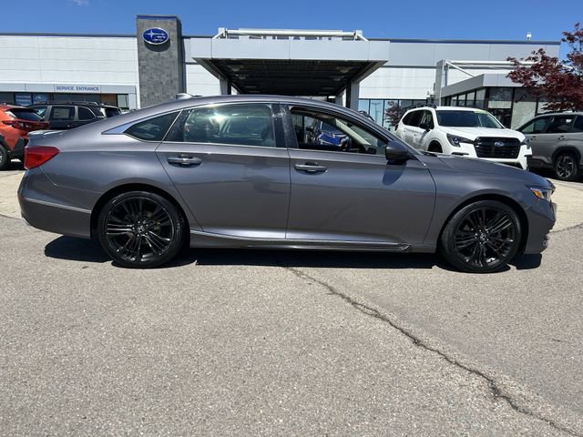 Used 2018 Honda Accord Touring image 8