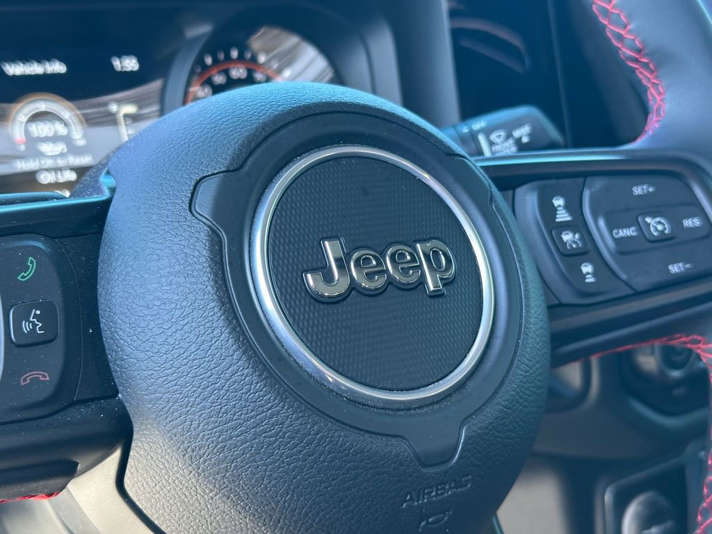 Used 2025 Jeep Wrangler Rubicon image 28
