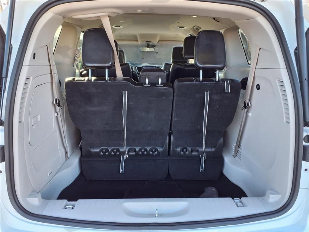Used 2024 Chrysler Pacifica Select image 27