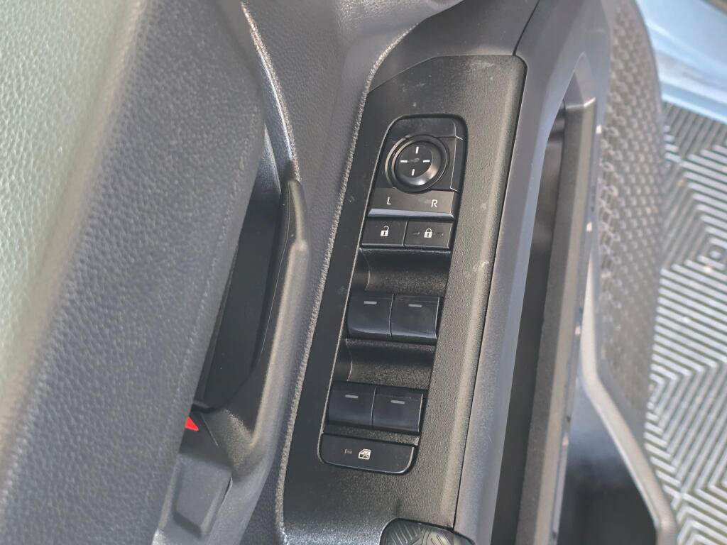 Certified 2025 Toyota 4Runner SR5 AWD/4WD image 19