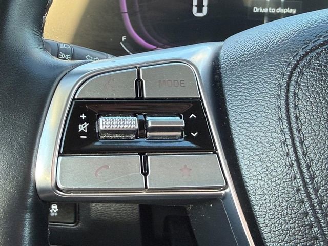 Used 2024 Kia Telluride EX w/ EX Captain's Chair Package image 15