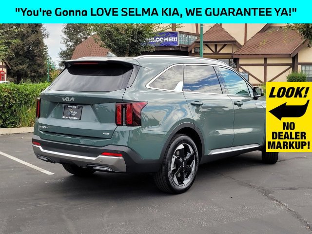 New 2026 Kia Sorento EX w/ EX Premium Package FWD image 4