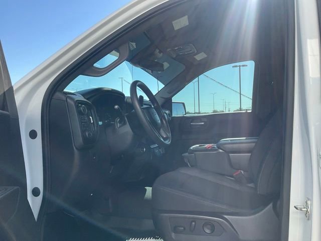 Used 2025 Chevrolet Silverado 1500 Custom Trail Boss AWD/4WD image 2