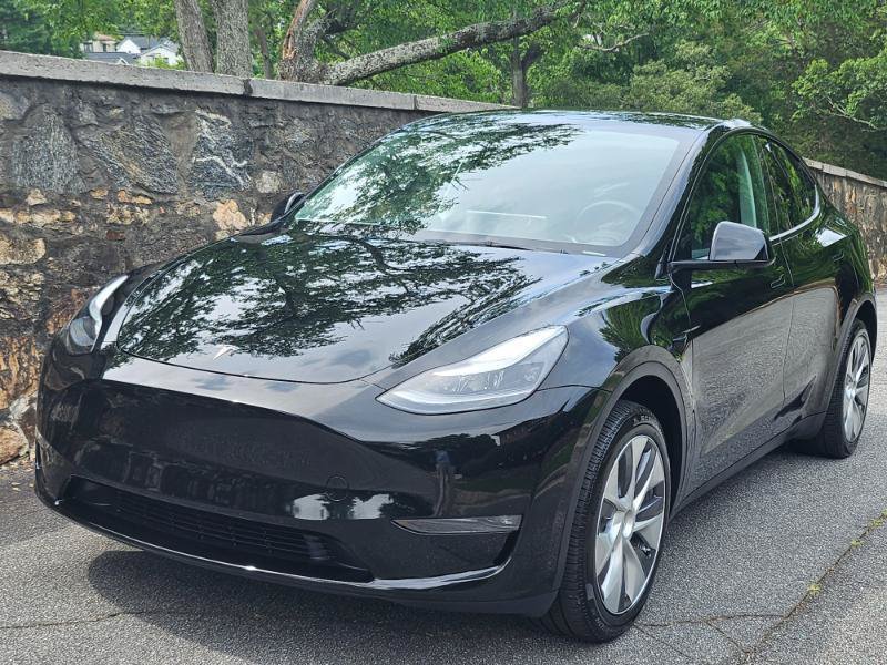 Used 2024 Tesla Model Y Long Range AWD/4WD image 14