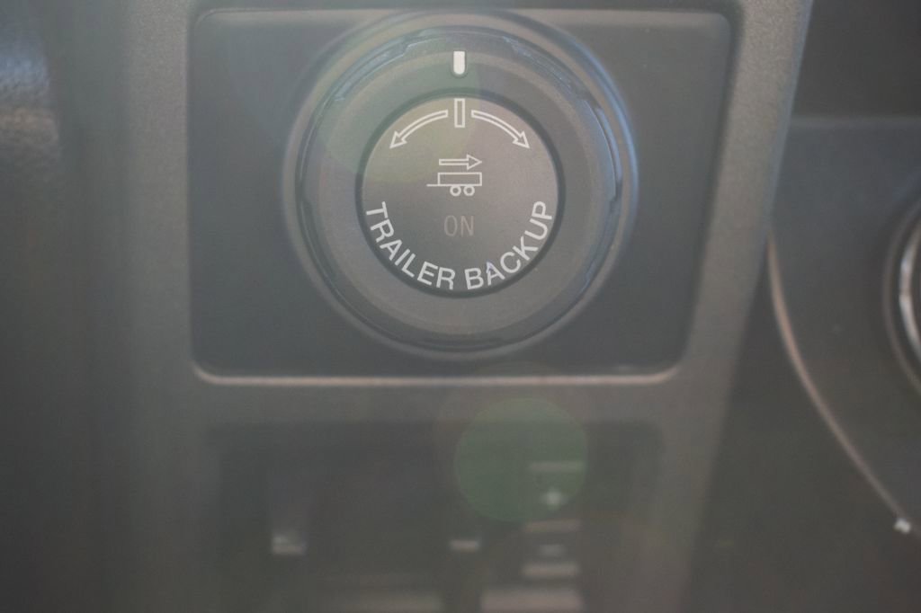 Used 2018 Ford F150 Raptor w/ Equipment Group 802A Luxury image 20