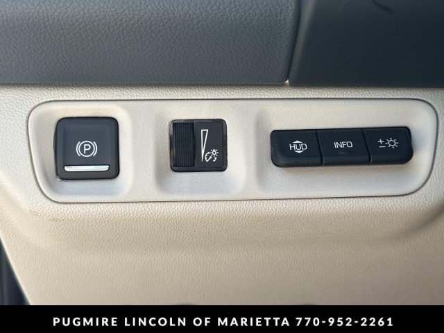 Used 2017 Lincoln MKX Reserve FWD image 37