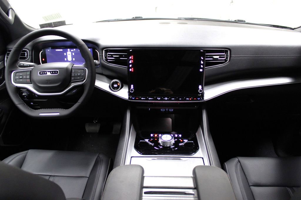 New 2025 Jeep Wagoneer L Series II image 9