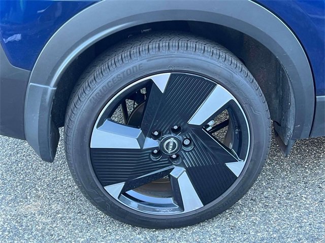 Used 2025 Nissan Kicks SR w/ SR Premium Package image 11