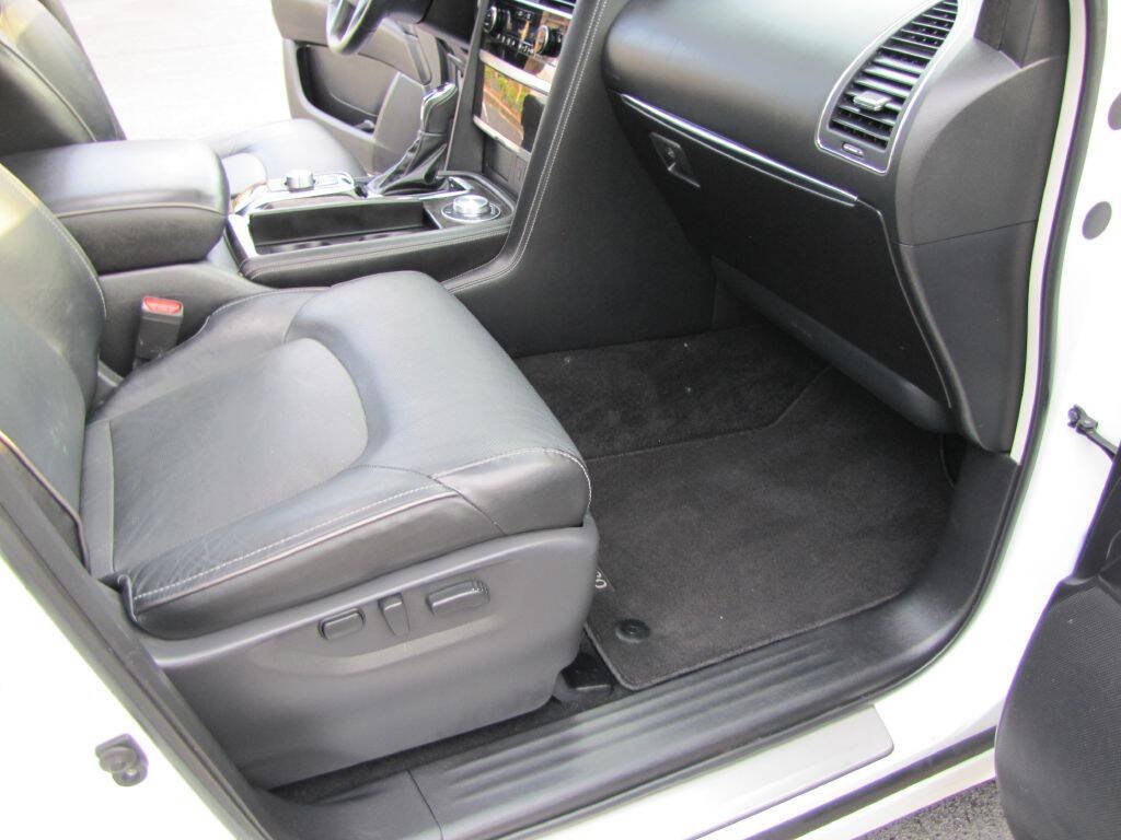 Used 2023 INFINITI QX80 Luxe w/ Cargo Package AWD/4WD image 22