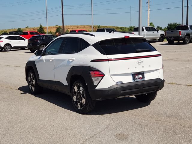 Used 2025 Hyundai Kona SEL AWD/4WD image 5
