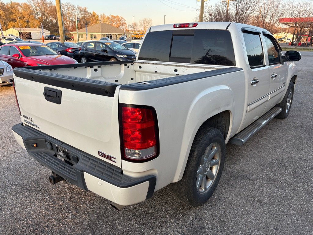 Used 2011 GMC Sierra 1500 Denali image 6