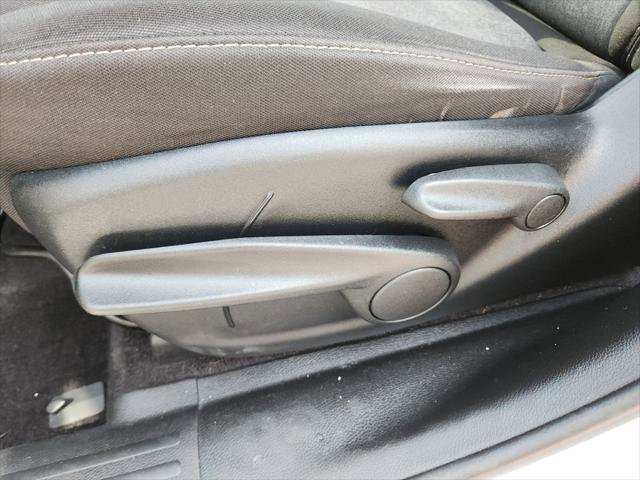 Certified 2017 Jeep Cherokee Sport image 19