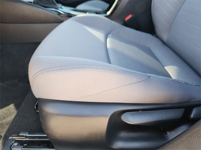 Certified 2025 Toyota Corolla SE image 17