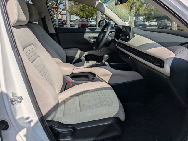 Certified 2024 Honda HR-V LX image 37