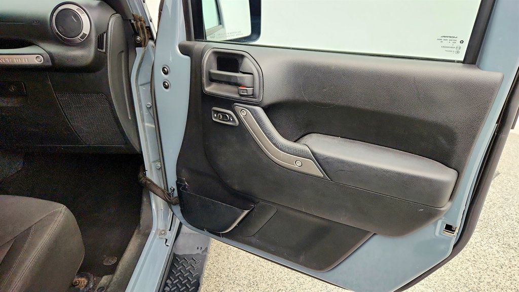 Used 2014 Jeep Wrangler Unlimited Sport w/ Quick Order Package 24S AWD/4WD image 24