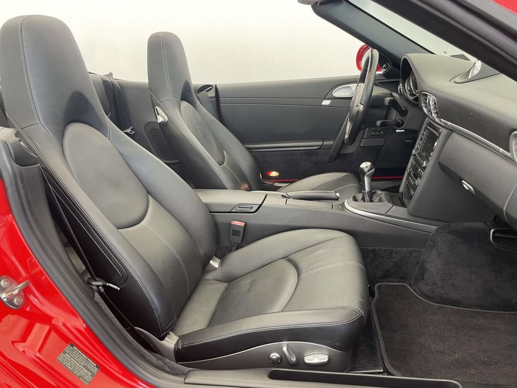 Used 2010 Porsche 911 Carrera S RWD image 21