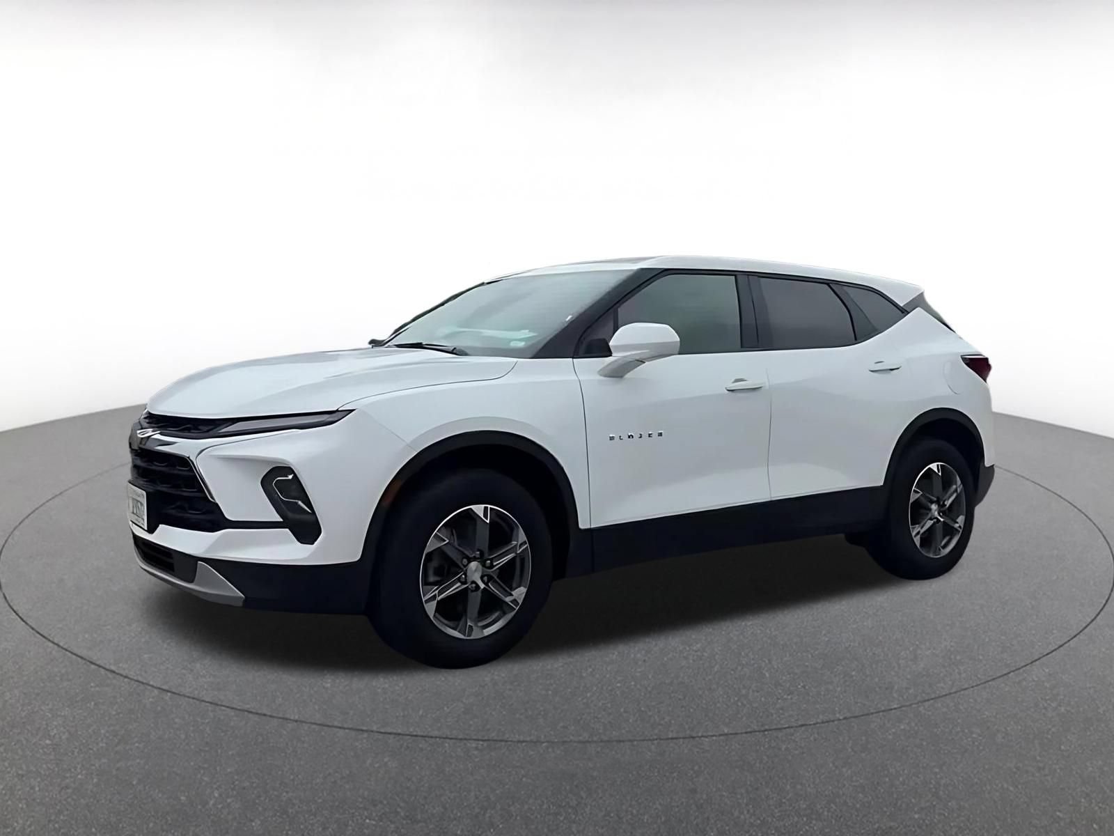 Used 2025 Chevrolet Blazer LT FWD image 7