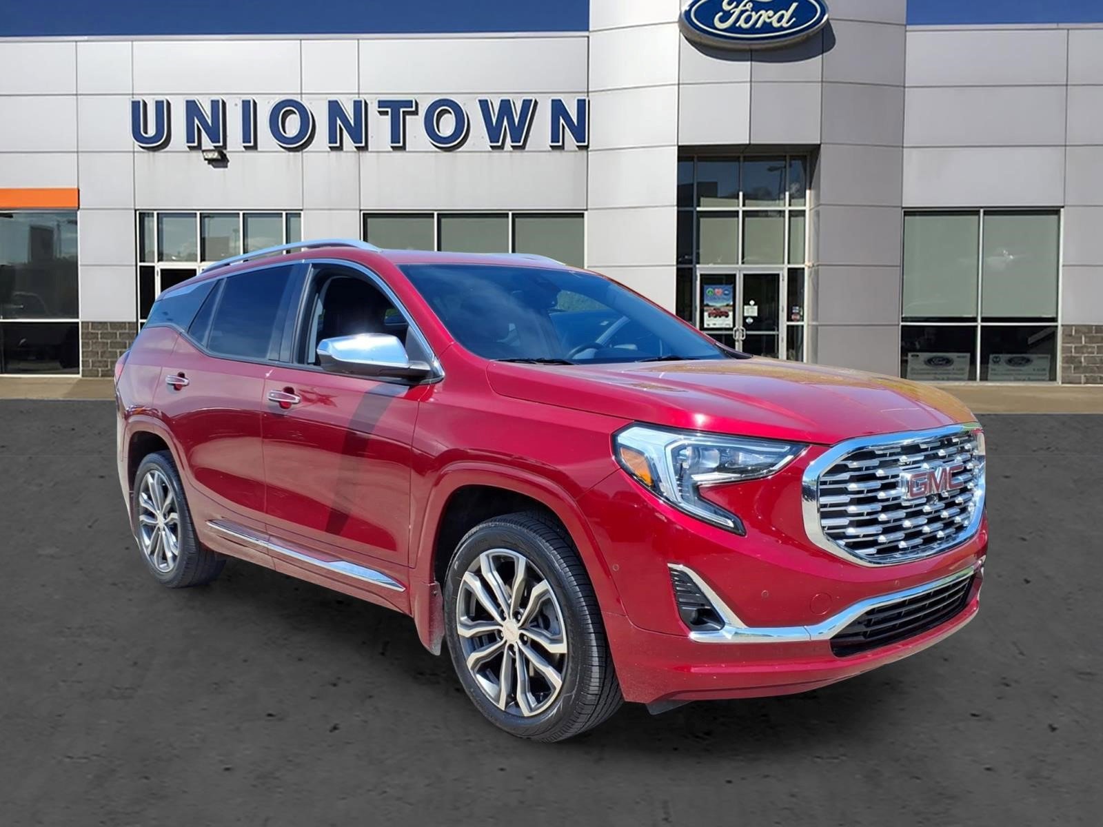 Used 2019 GMC Terrain Denali w/ Advanced Safety Package AWD/4WD image 1