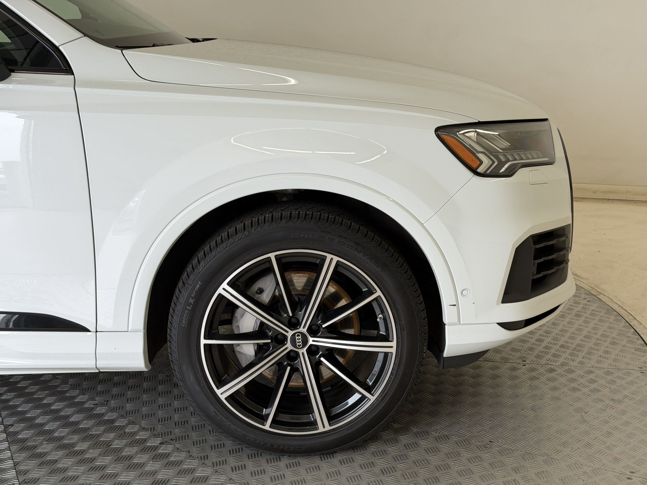 Used 2023 Audi Q7 3.0T Premium Plus AWD/4WD image 13