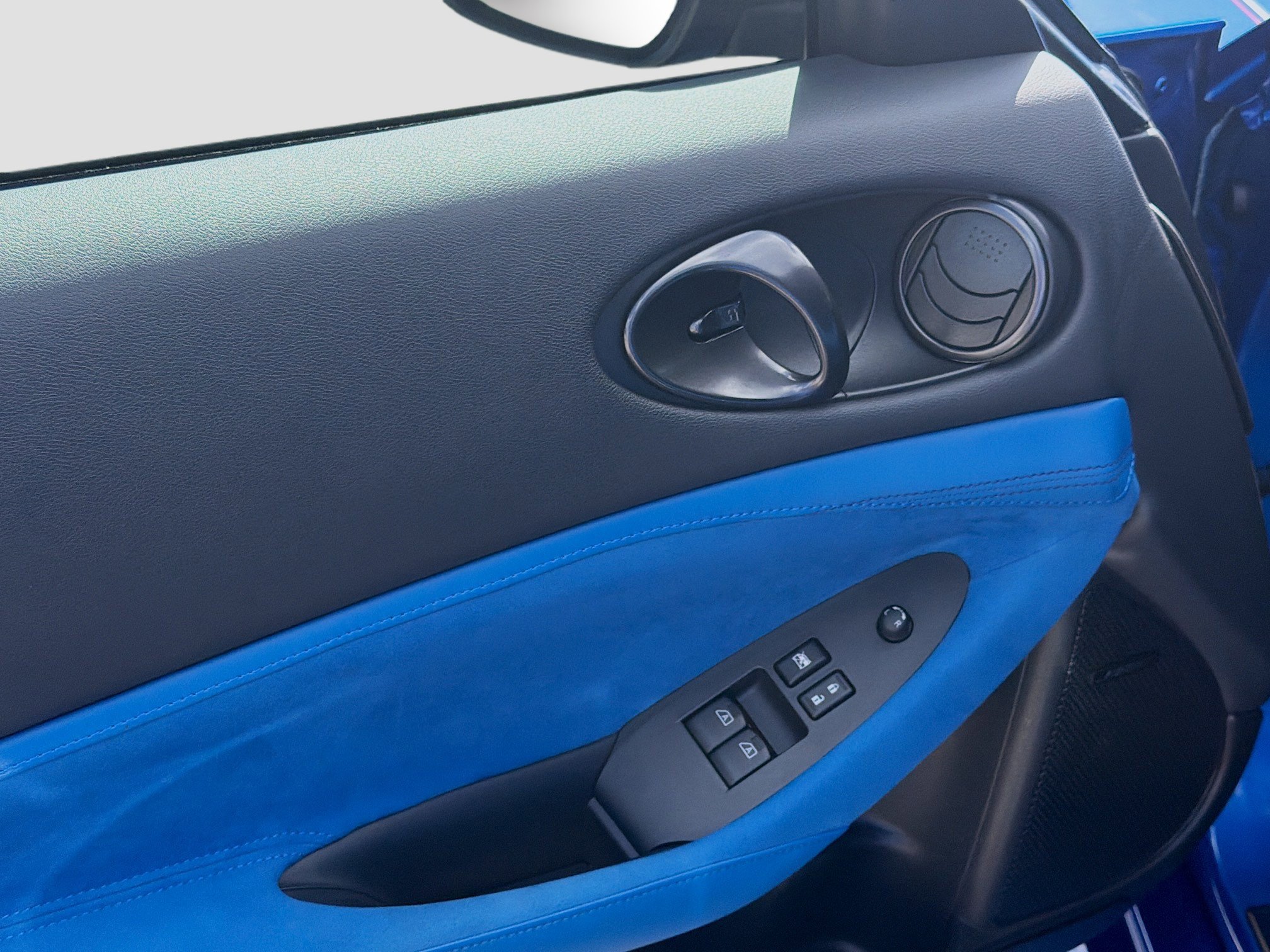 Used 2024 Nissan Z Performance w/ Floor Mat Package image 17