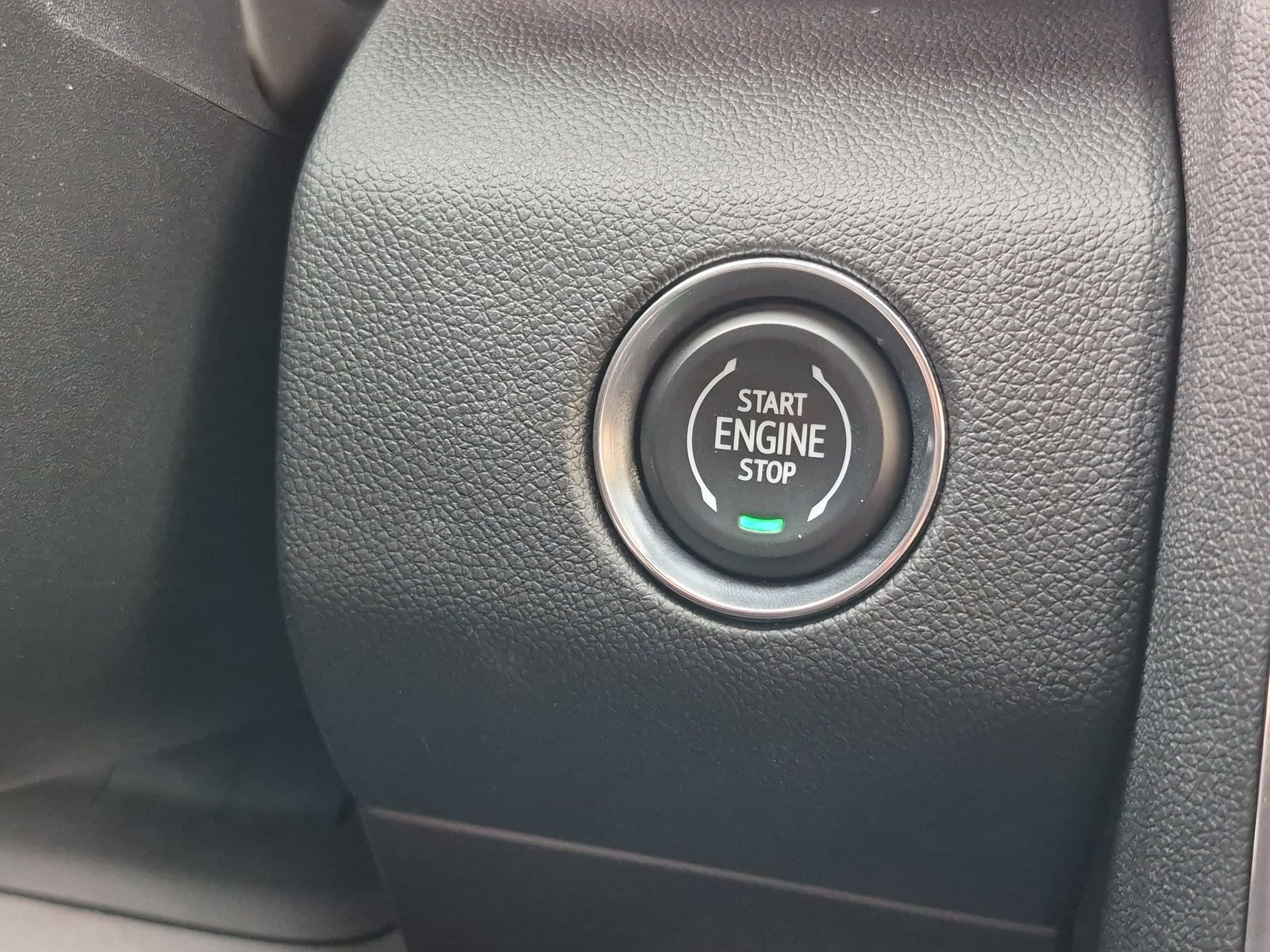 New 2025 GMC Acadia Elevation FWD image 17