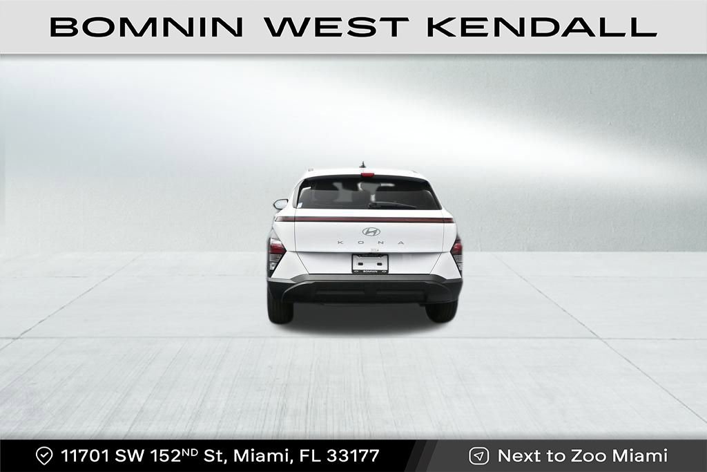 Used 2024 Hyundai Kona SE image 4