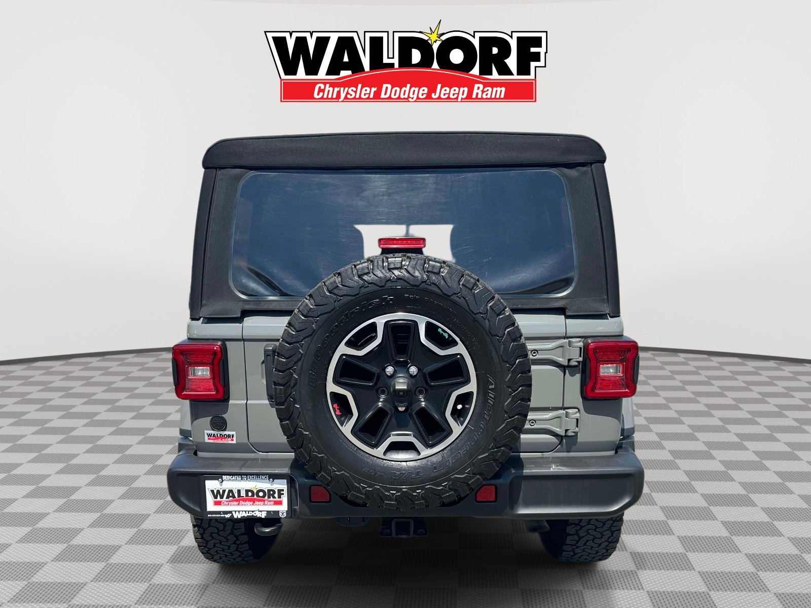 Used 2021 Jeep Wrangler Unlimited Sahara AWD/4WD image 5