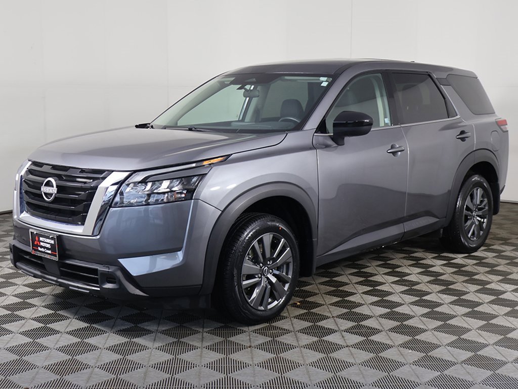 Used 2024 Nissan Pathfinder S image 7
