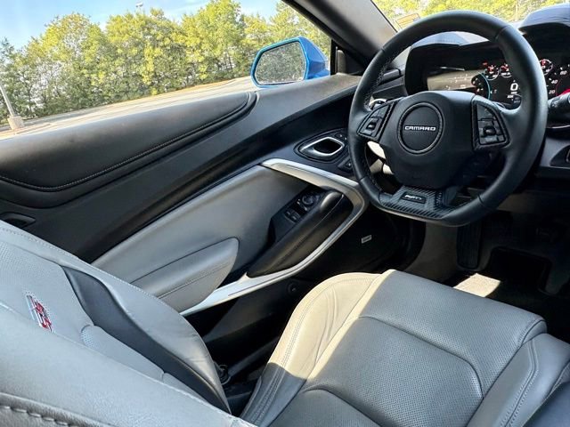 Used 2017 Chevrolet Camaro SS RWD image 22