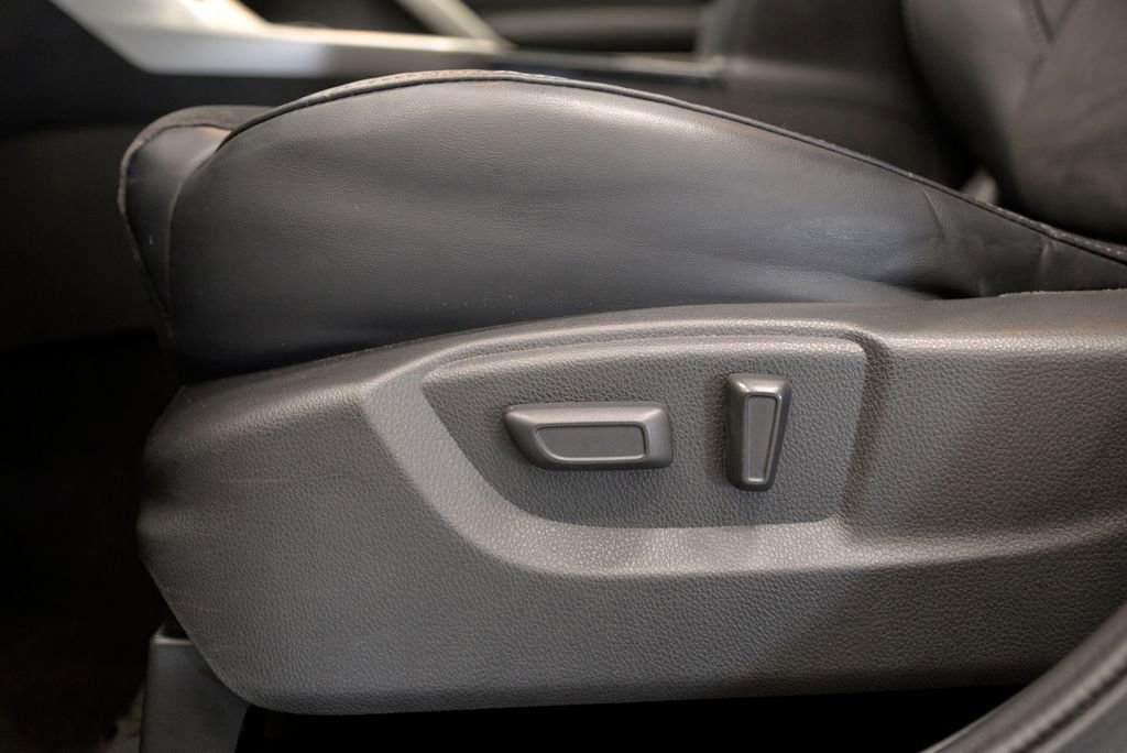 Used 2023 Mitsubishi Eclipse Cross SE image 16