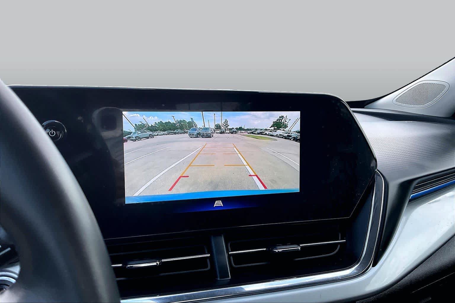 Used 2025 Chevrolet Trax LT w/ Driver Confidence Package FWD image 28