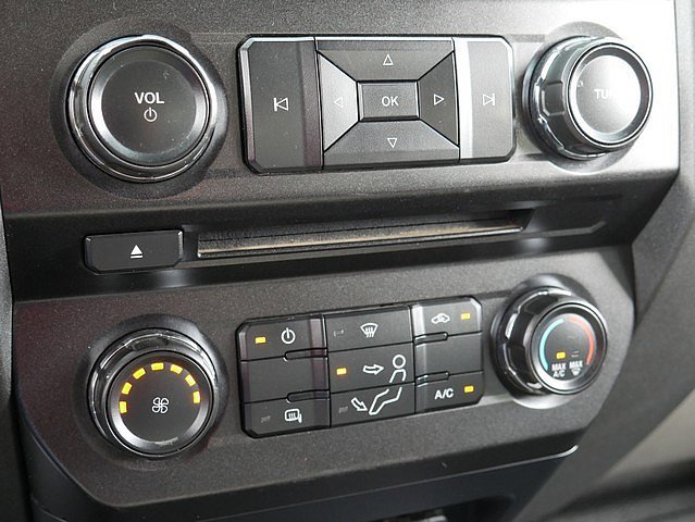 Used 2017 Ford F550 4x4 Crew Cab Super Duty image 36